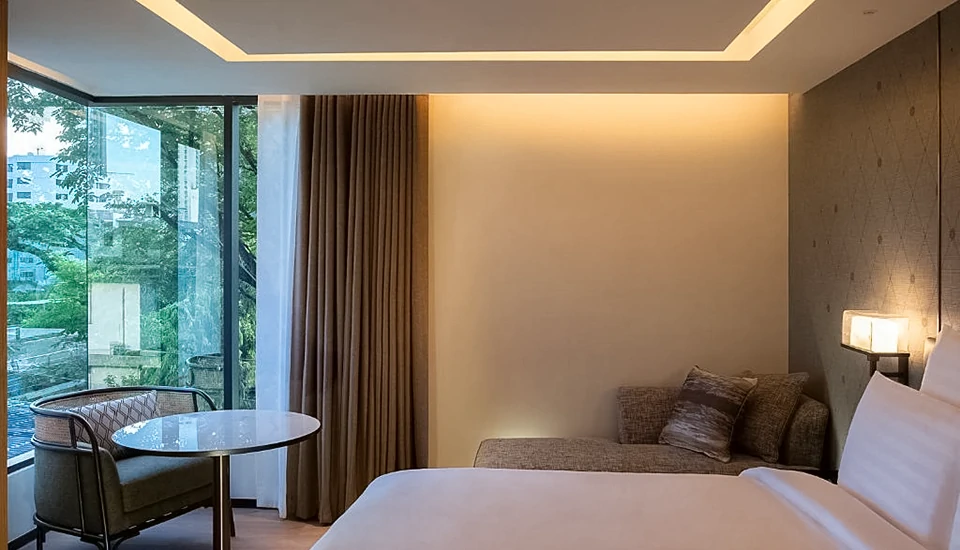 هتل هوم سوخومویت بانکوک